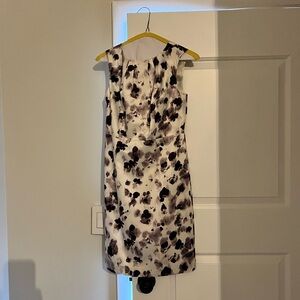 Like new Banana Republic dress. Size 4p.